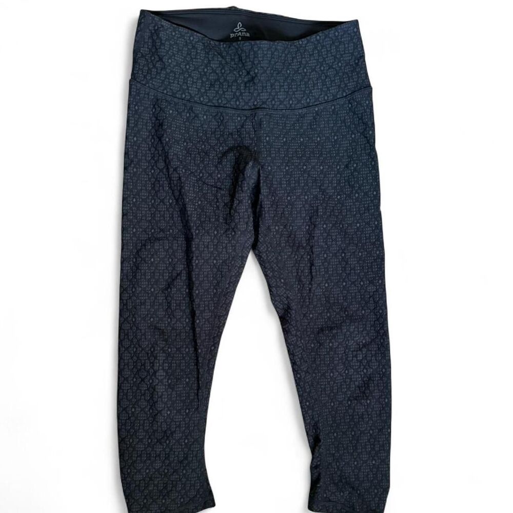prAna Women's Black and Grey Capris Size S